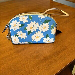 NWT Kate Spade Cameron Charming Daisy Hilli Crossbody Purse.